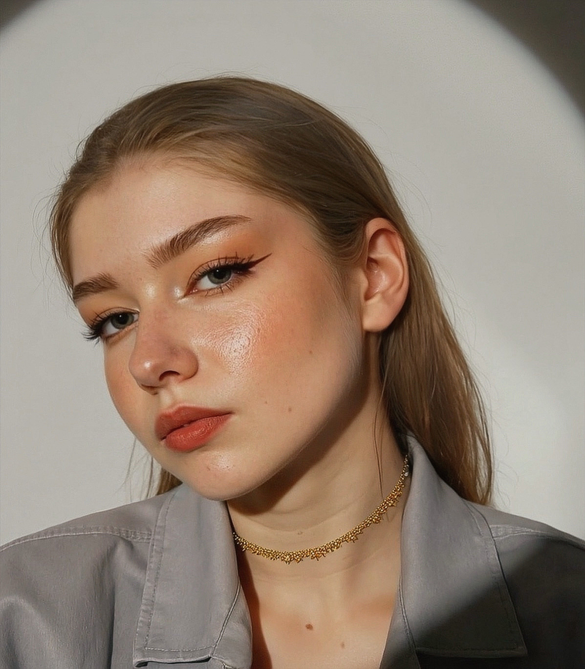 <b>Kiyūkō</b>

<h3 style="color: white;">(Alexandra Misăilă)</h3>
